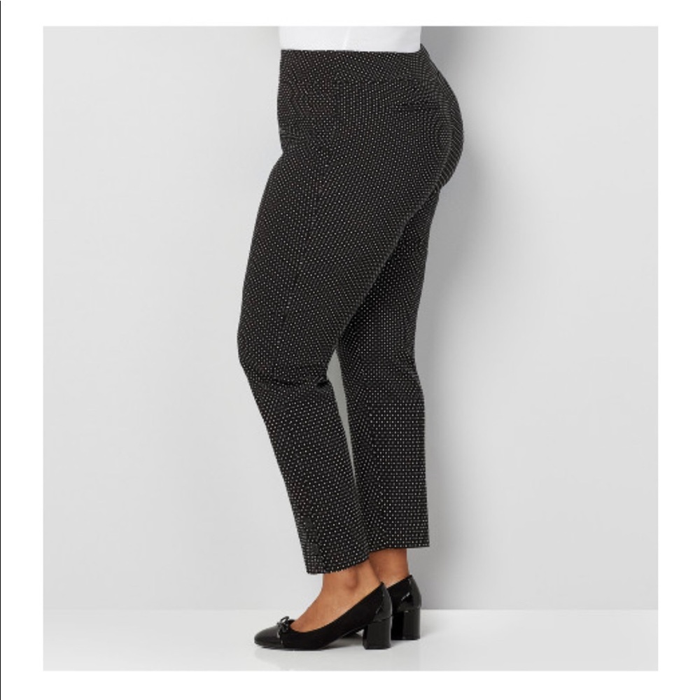 NWT Avenue Pull On Jacquard Dot Pants